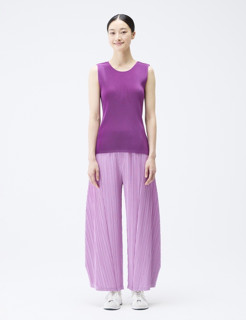 2025-09-Issey-Miyake-MIST-SEPTEMBER-85-MAGENTA