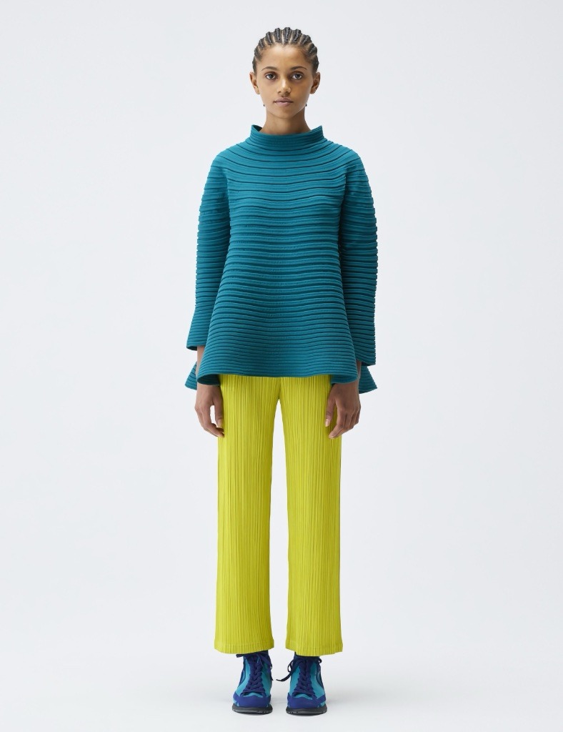 2025-10-Issey-Miyake-Bounce-Knit-61-TURQUOISE-GREEN