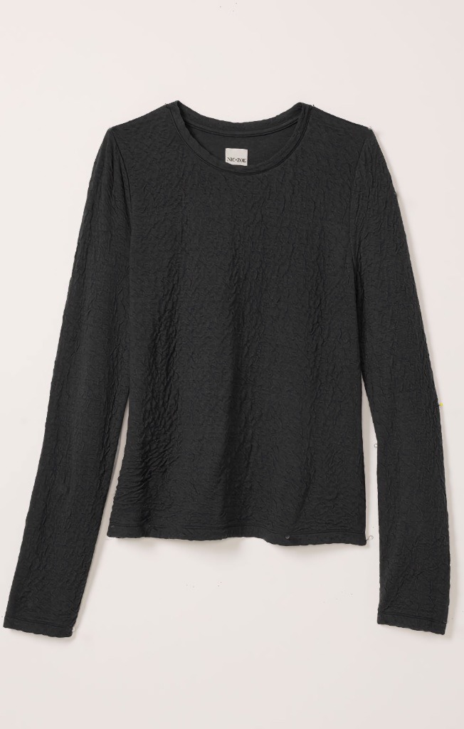 2026-07-NIC-ZOE-Crinkle-Knit-Textured-Top-Black-Onyx