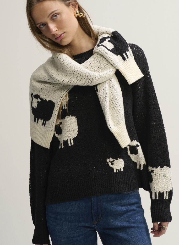 2026-08-Margaret-OLeary-Sheep-Jumper-Black-Ivory-Blkiv